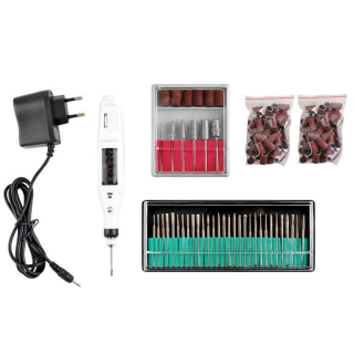BeautyLushh NailCure Extra elektromos körömreszelő és polírozó tartozékokkal, 9W